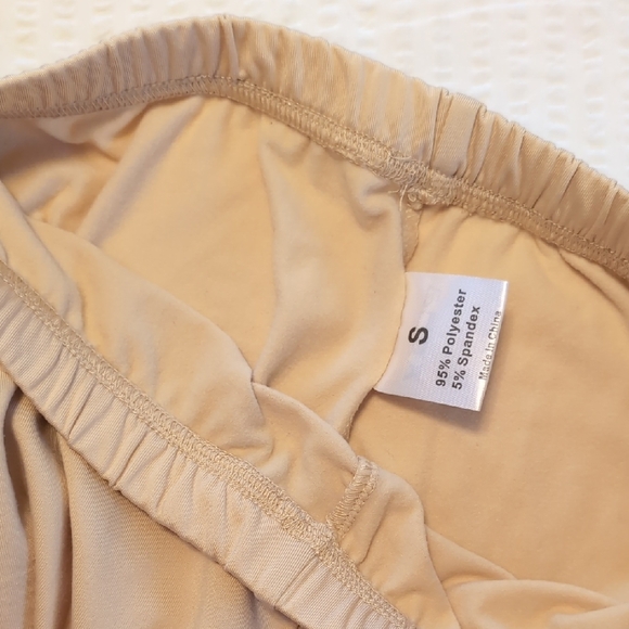 Base Layer Set - Picture 5 of 5